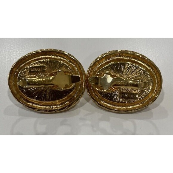 Vintage 80s Trifari Earrings Oval Gold Tone Faux Pearl Braid Rope Clip-on - Picture 2 of 4